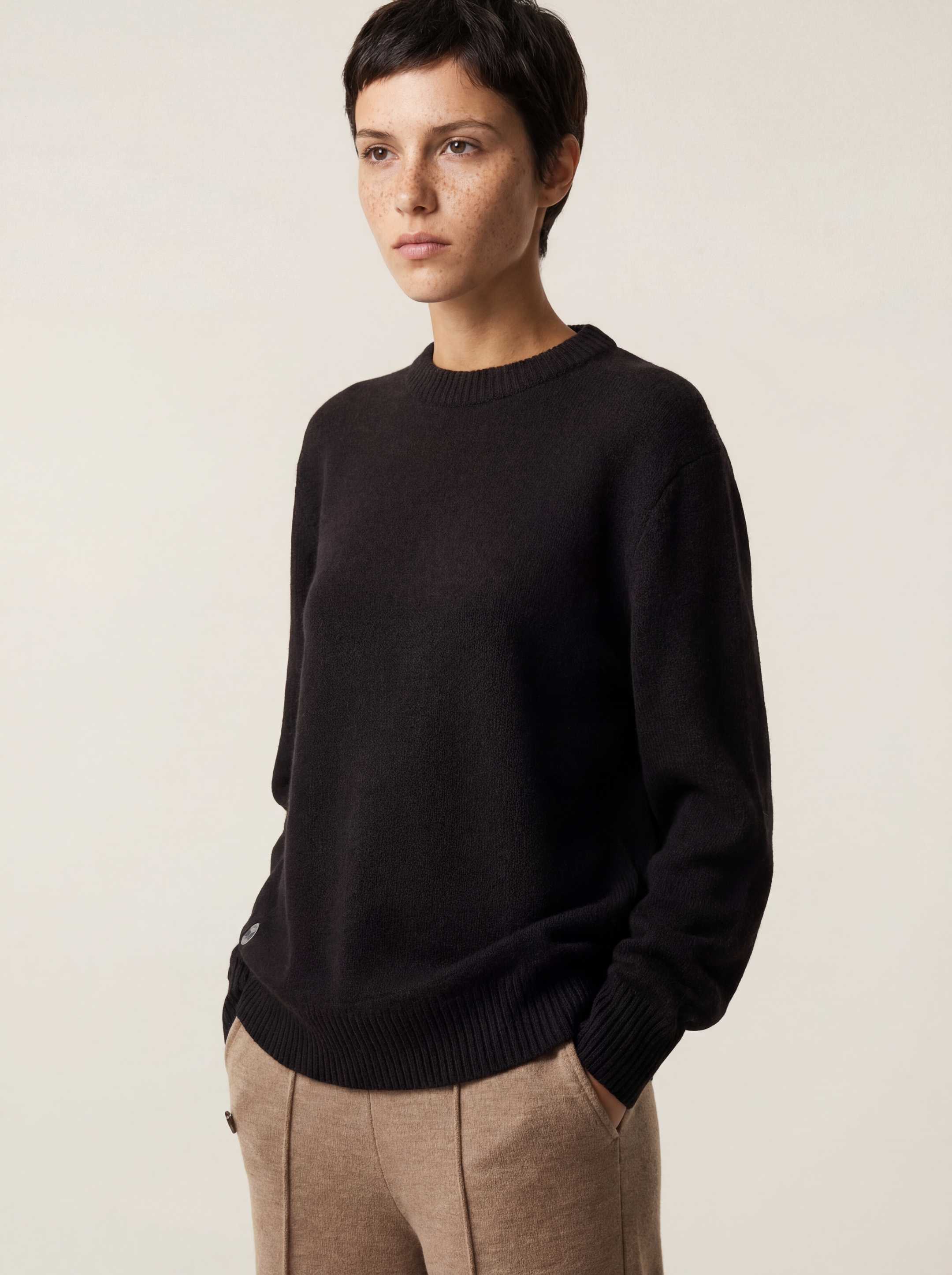 The Original Crewneck - Anthracite Black - Image 2